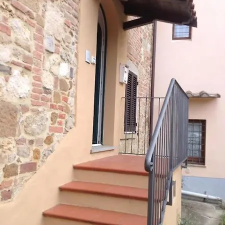 Autonomo Con Vista A Montepulciano